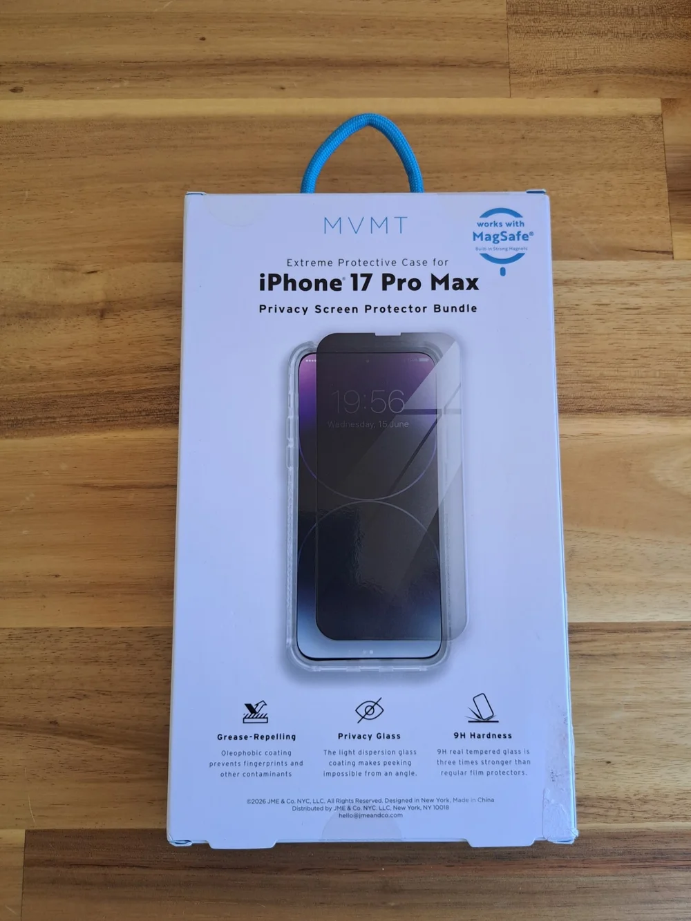 MVMT Clear MagSafe-Compatible iPhone 17 Pro Max Case Bundle With Privacy Screen